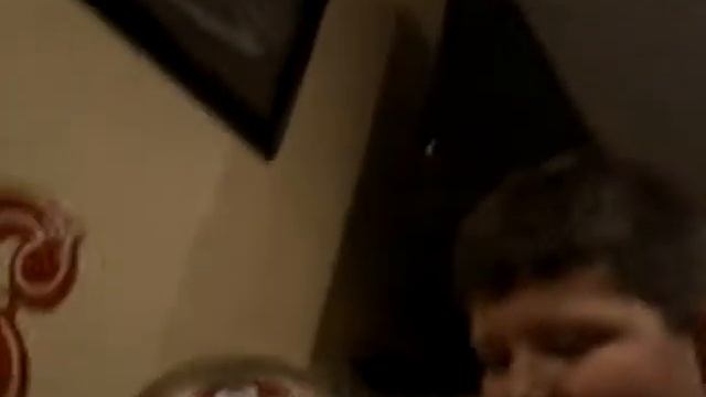 Let's React to Fidget spinners and Cubes смотреть онлайн