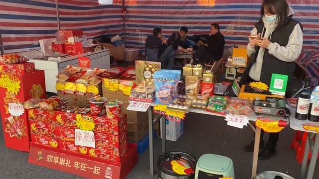 Подготовка к китайскому новому году | Рынок мелочей в южном Китае смотреть онлайн