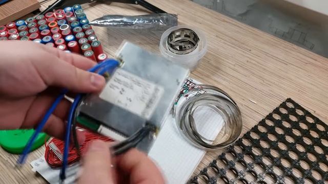 Сборка батареи 13S8P для электровелосипеда из элементов 18650 смотреть онлайн