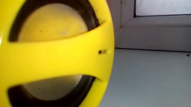Флекс колонки Nomi BT111 смотреть онлайн