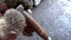 Не откидывается педаль тормоза на Волге.