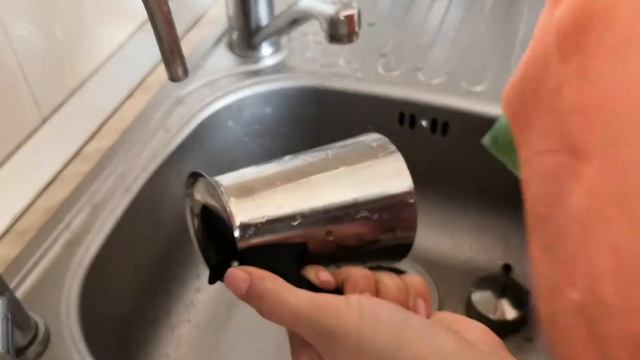 Салфетка UJUT. Полировка хромированных и зеркальных поверхностей смотреть онлайн