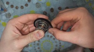 Неисправности термостата на 87, 89, 92 градуса и скачущая температура на приборке Рено Логан