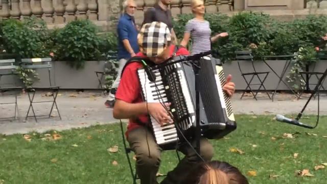 Yuri Lemeshev. Accordions Around the World. Mikael Tariverdiev "На Тихорецкую" смотреть онлайн