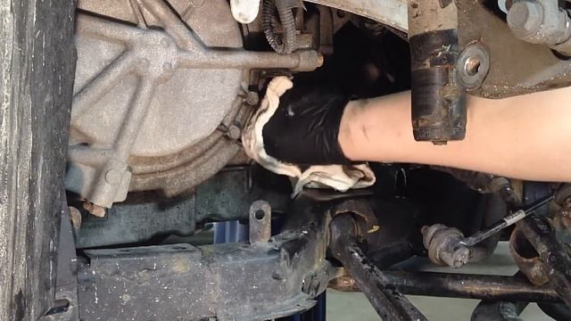 Ford Fusion 6F35 Transmission LH Axle Seal Leak Repair смотреть онлайн
