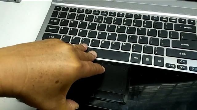 How to disassemble fan processor Acer V3 551 laptop смотреть онлайн