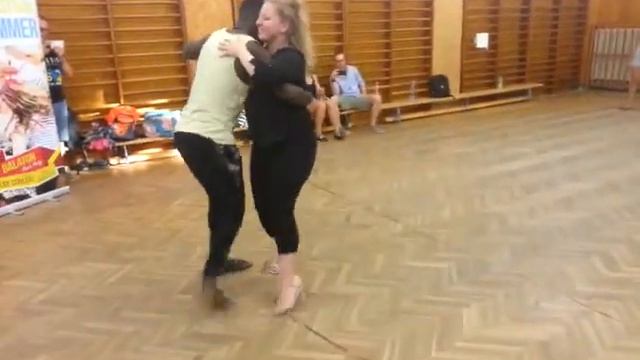 Semba - Arnold & Maria Kizomba Face2Face WS смотреть онлайн