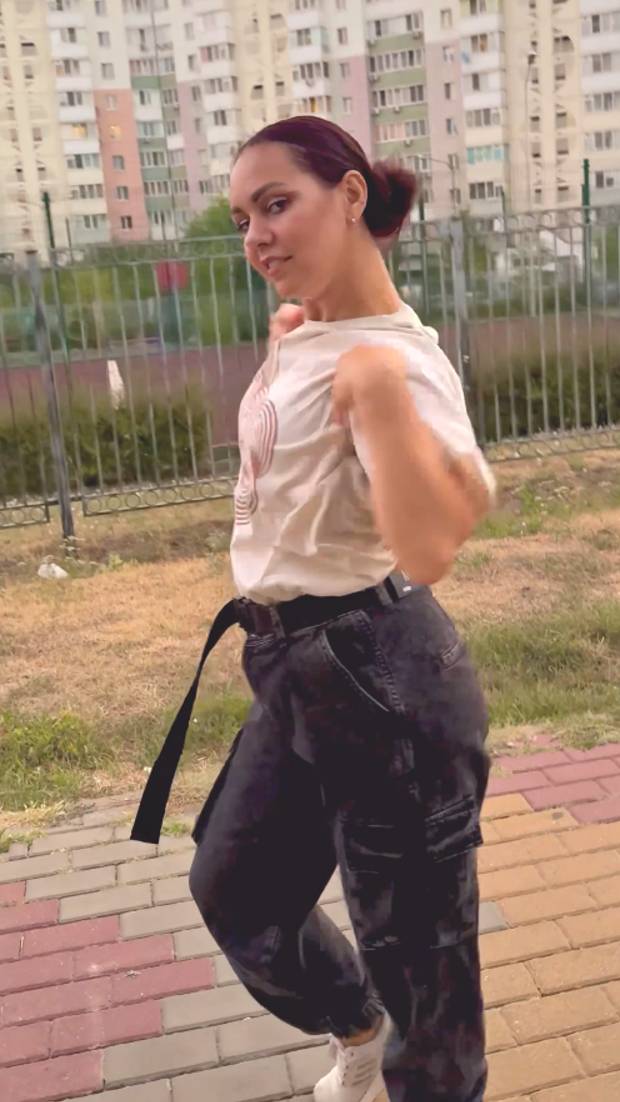 K-pop cover dance. Уроки К-поп для девушек в Белгороде. Школа танцев Dance Life. Татьяна Соболева смотреть онлайн