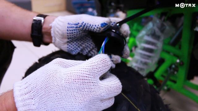 Квадротюнинг ► дополнительный свет на квадрик | MOTAX смотреть онлайн