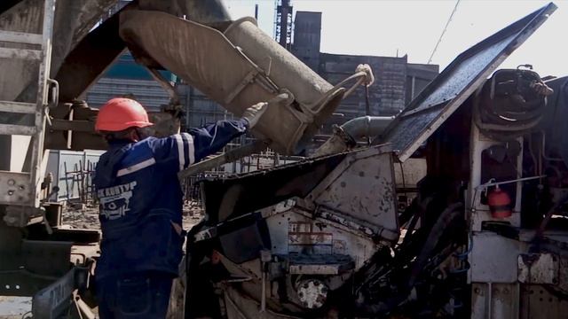 Заливка монолита в котловане смотреть онлайн