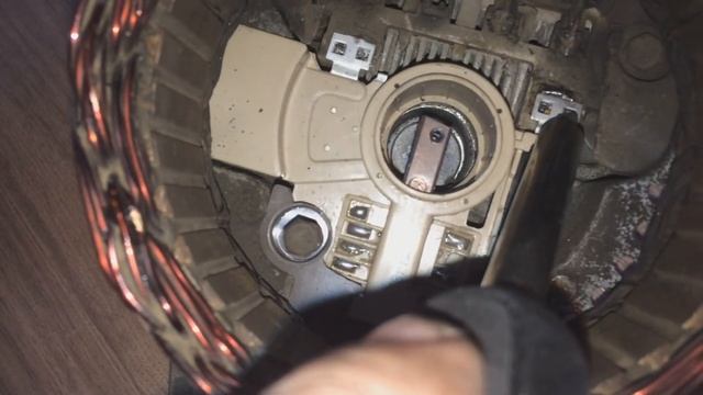 Замена щеток на генераторе Chery tiggo смотреть онлайн