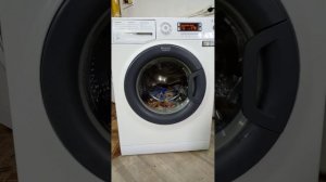 Стиральная машина Hotpoint Ariston WMSD 600