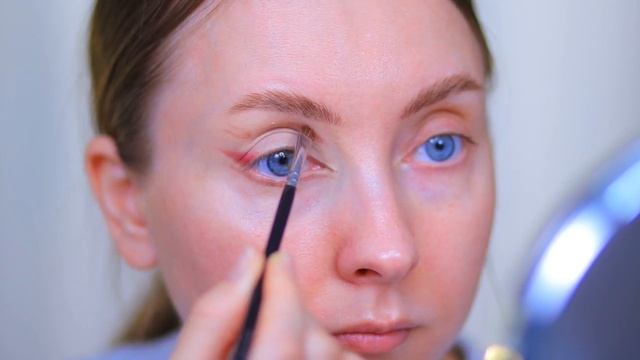 Макияж на 14 февраля. Яркая графика в макияже! смотреть онлайн