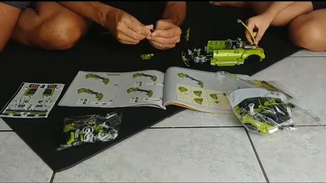 Lego Technic Ford Mustang Shelby GT500 смотреть онлайн