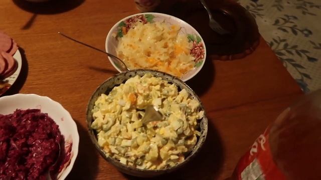VLOG Встречаем брата, ночуем у мамы. Сделала ногти. ресницы и покрасила волосы. смотреть онлайн