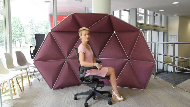 Обзор кресла Aeron Remastered от Herman Miller