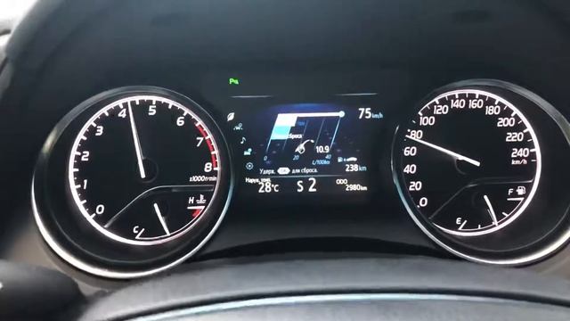 Toyota Camry 2018 XV70 2,5 (181 л.с.) 0-100 км/ч смотреть онлайн