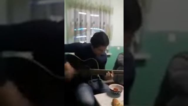 Анаи бародариточика биед тарзи хонданша Далерчон Каландаров смотреть онлайн