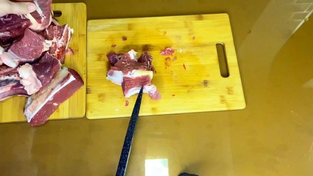 КАК ПОЛОЖИТЬ МЯСО В МОРОЗИЛЬНИК? Таким образом мясо останется свежим! Етті сақтау жолдары смотреть онлайн