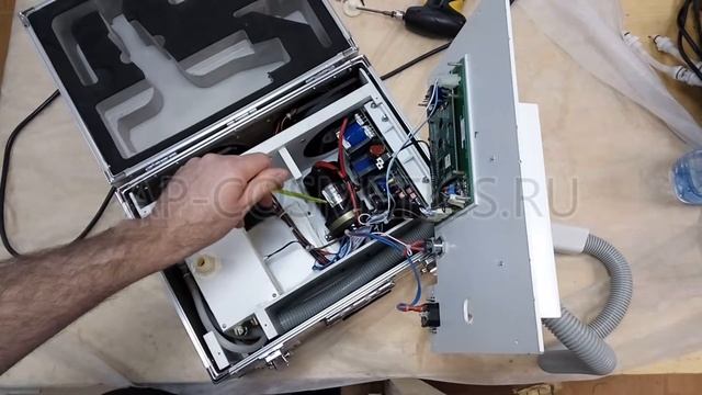 Обзор оборудования для удаления татуировок ND YAG лазера Yinhe King Часть 2 смотреть онлайн