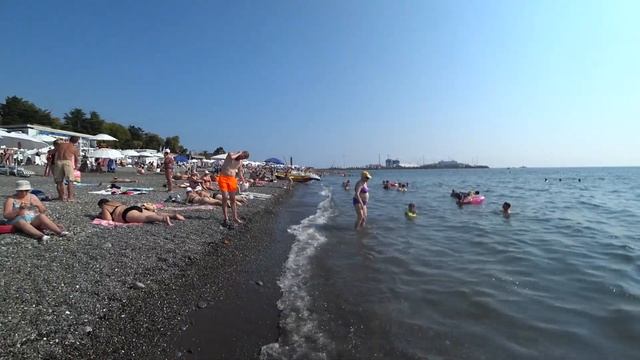 Пляж РИВЬЕРА в Сочи/Чебуречная на пляже/Лежак для шезлонга смотреть онлайн