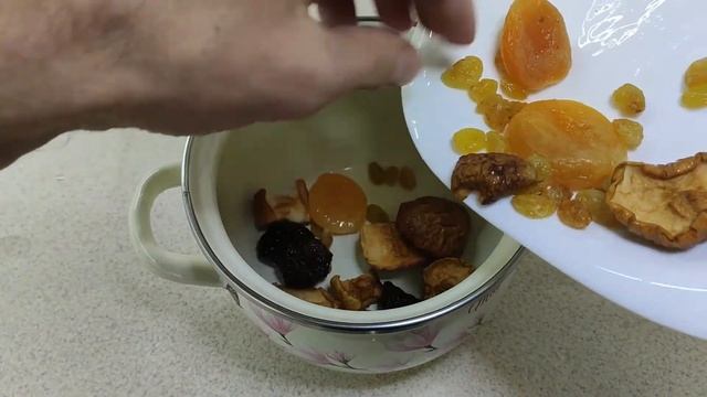 КАК ПРИГОТОВИТЬ КОМПОТ ИЗ СУХОФРУКТОВ смотреть онлайн
