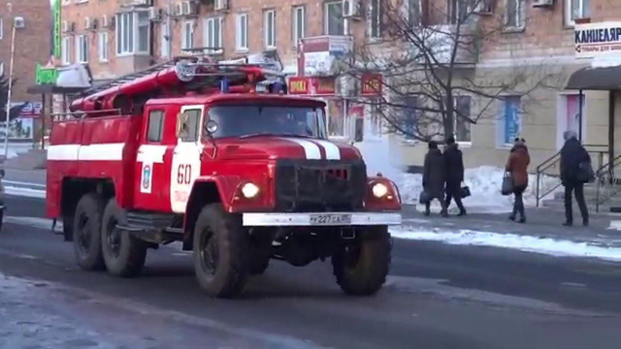 ЗИЛ-131 АЦ-40 & ЗИЛ-130 АЦ-40 (ZIL-131 & ZIL-130) смотреть онлайн