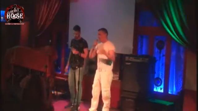 Ghost Karaoke Pateras & Yios Akousa смотреть онлайн