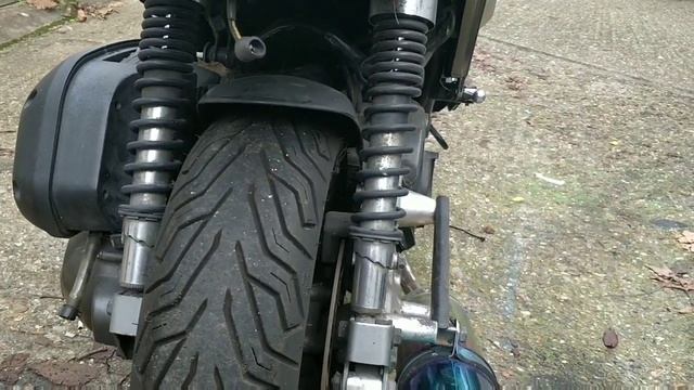 My free moped project, Benelli 125cc, pre MOT checks, Part 5. смотреть онлайн