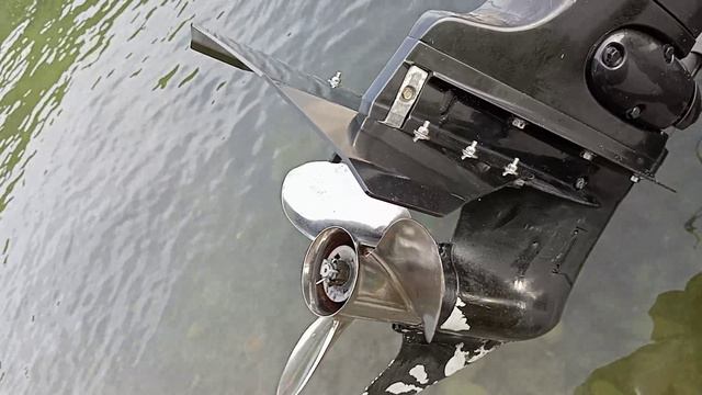 Установка гидрокрыла на лодочный мотор Suzuki DF-140A смотреть онлайн
