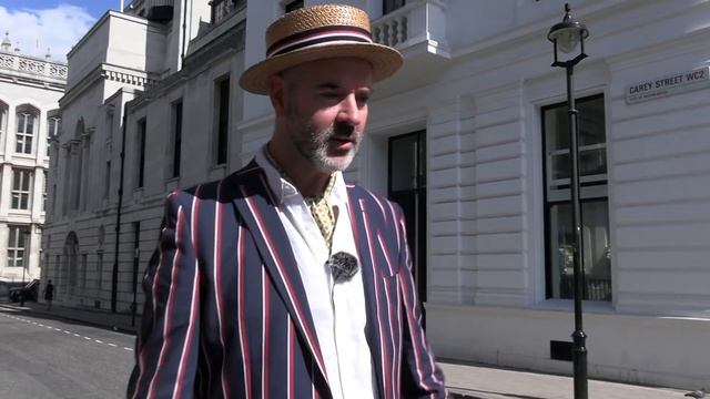 London Treasure Hunt Street Paraphernalia Challenge смотреть онлайн