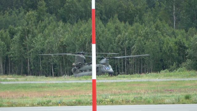Royal Air Force Boeing Chinook HC.5 at Tampere-Pirkkala смотреть онлайн