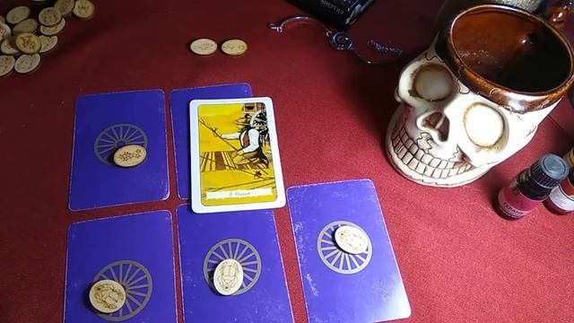 Гадание онлайн "Кем является загаданная женщина загаданному мужчине?" смотреть онлайн