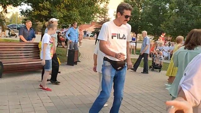Танцуй пока молодая... 20.08.23 смотреть онлайн