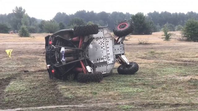 Кувырок с подвывертом #can-am