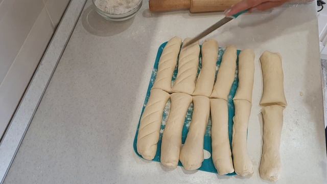 МИНИ БАГЕТЫ - идеально быстрый домашний рецепт// очень вкусный домашний хлеб// простой рецепт теста смотреть онлайн