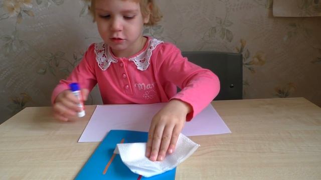 Как сделать новогоднюю поделку. Аппликация для детей 4, 5, 6 лет из цветной бумаги на НГ 2022. смотреть онлайн