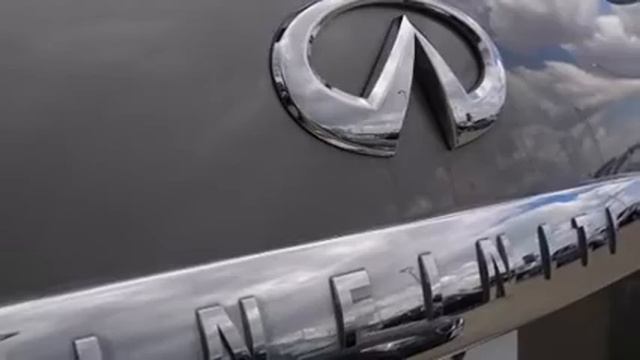 2011 Infiniti QX56 in Creve Coeur, MO 63141 смотреть онлайн