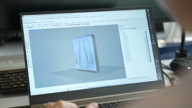 Visite exclusive du (très secret) Centre de recherche et de design de Huawei à Paris ? смотреть онлайн