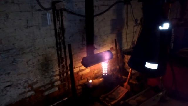 Печь на любом жидком топливе(ну кроме бензина) смотреть онлайн
