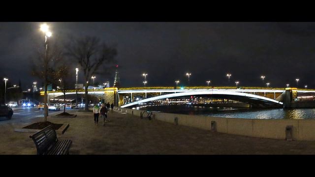 Большой Каменный мост в Москве ночью смотреть онлайн