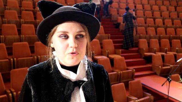 Студия «Сказка». Спектакль Алиса, Шляпник и пасхальный кролик на сцене ЦРТ.