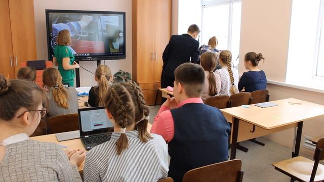 Открытый урок по технологии 7 класс: Защита проекта. Кейс "Космическая станция" смотреть онлайн