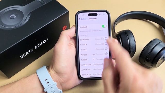 iPhone 11/12/13/14's: How to Pair Beats Solo 3 Headphones смотреть онлайн