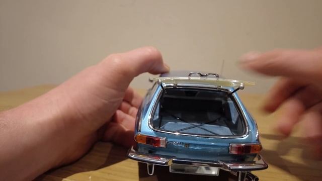 1:18 Minichamps Volvo P1800 ES