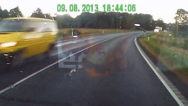 Фура по вcтречной 09.08.2013 смотреть онлайн