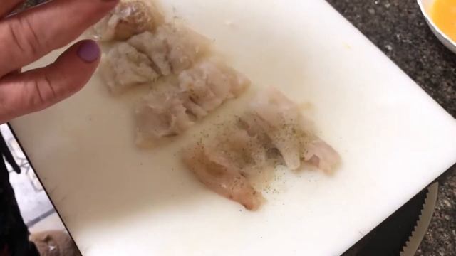 Окунь жареный в сыре смотреть онлайн