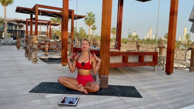 8 YOGA STRETCHING EXERCISES FOR QUADRICEPS AND CHEST.YOGA FOR BEGINNERS.SPIRITUAL AND FITNESS GUIDE смотреть онлайн