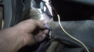 ВАЗ 2112 светится правый поворотник