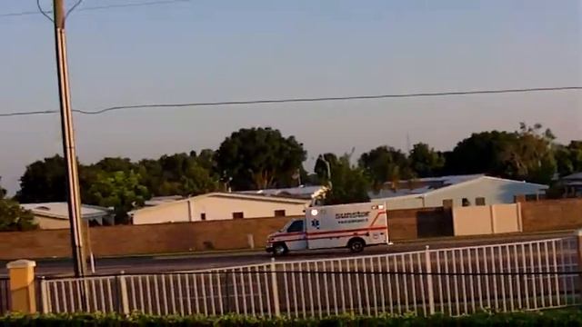 AMBULANCE DRIVE BY , 10-18 , LIGHTS AND SIREN смотреть онлайн